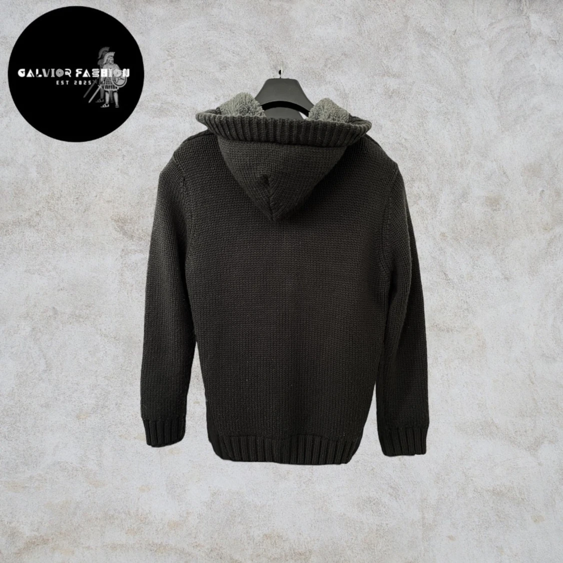 Stickad cardigan med knappar - 1