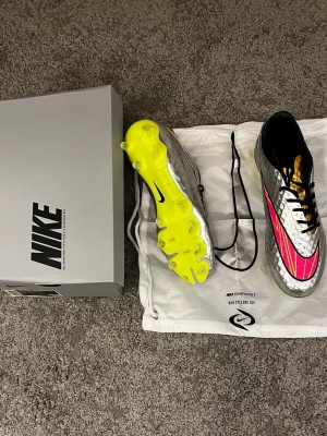 Nike Hypervenom fotbollsskor - Helt nya elit Hypervenom skor storlek 43 det är exakt samma model som neymar har haft 