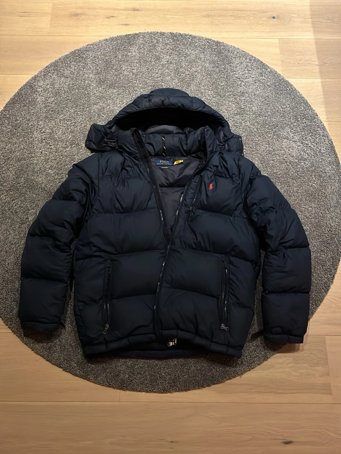 Mörkblå dunjacka från Polo Ralph Lauren