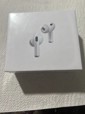 AirPodss PRO 3  - Helt nya för bra pris hör av dig 