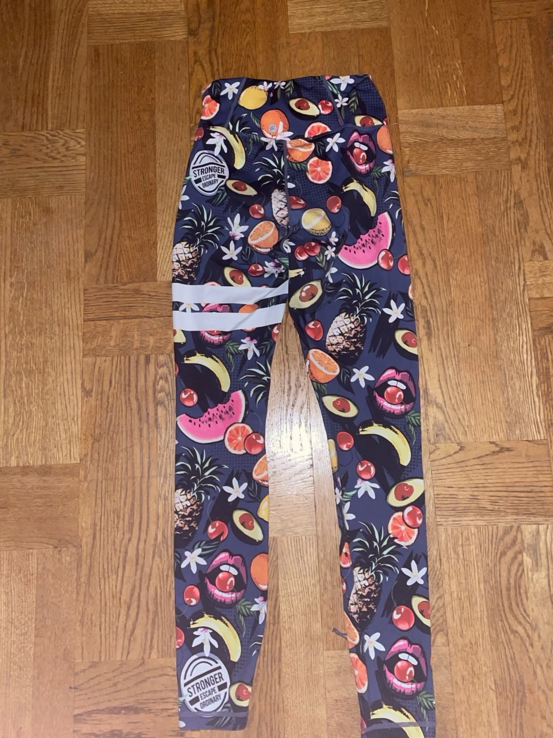 Stronger leggings med fruktmönster - 1