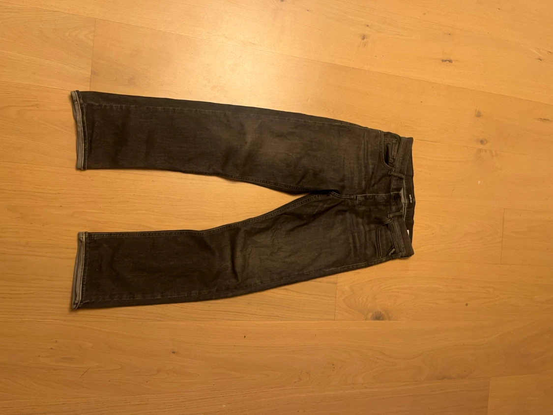 Gråa replay jeans - 1