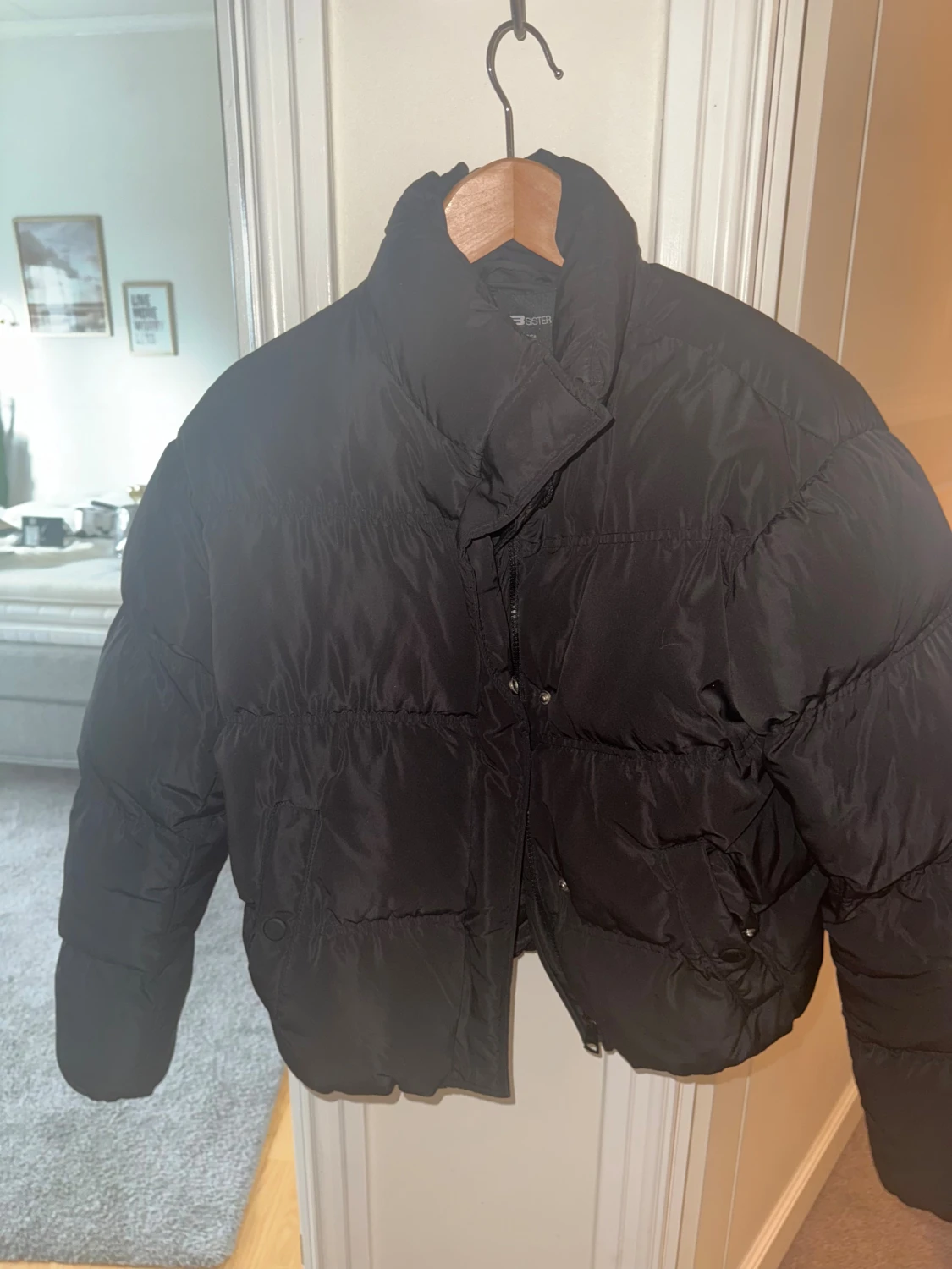Svart pufferjacka från Sisters Point - 1