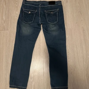 True Religion - Jeans - Snygga true religion jeans | ytterben längd ~100cm | bra skick | Priset kan diskuteras | Hör av dig vid frågor