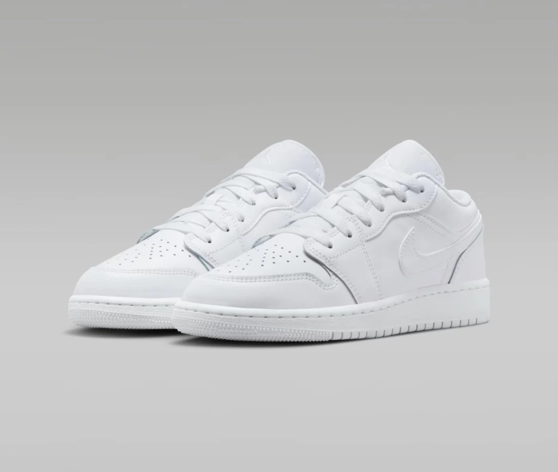 Nike Air Jordan 1 Low  - 2