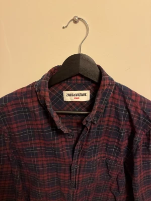 Zadig & Voltaire Skjorta - Zadig Voltaire Skjorta | Fint skick | Storlek: M | Hojta till vid fundering!