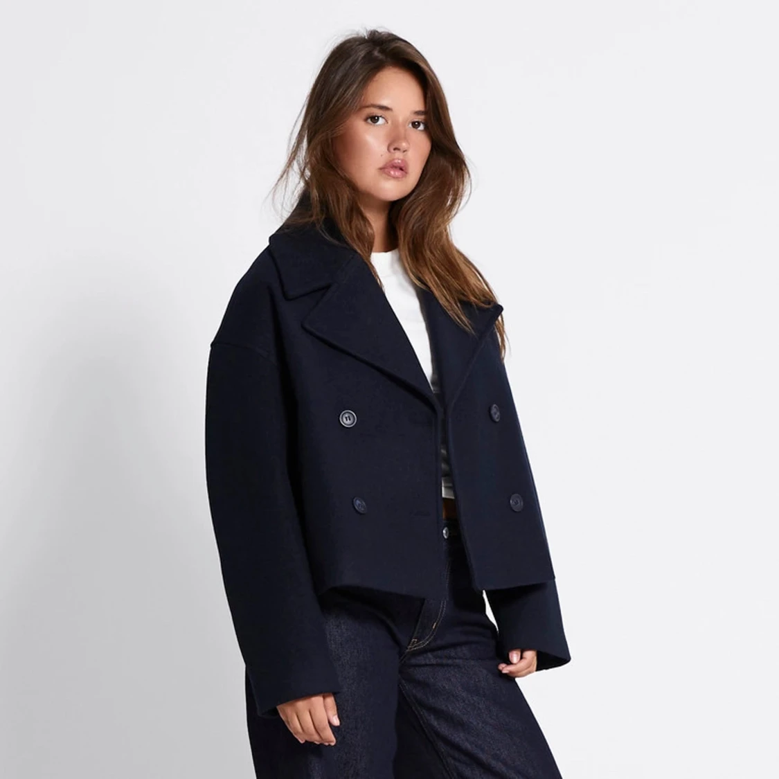 Mörkblå skepparkavaj med knappar