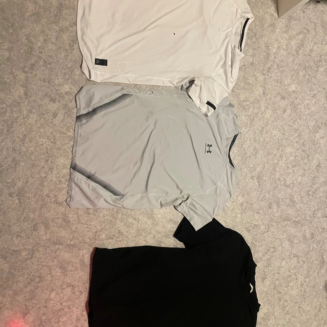 Röjer garderoben - allt för 300kr - 2