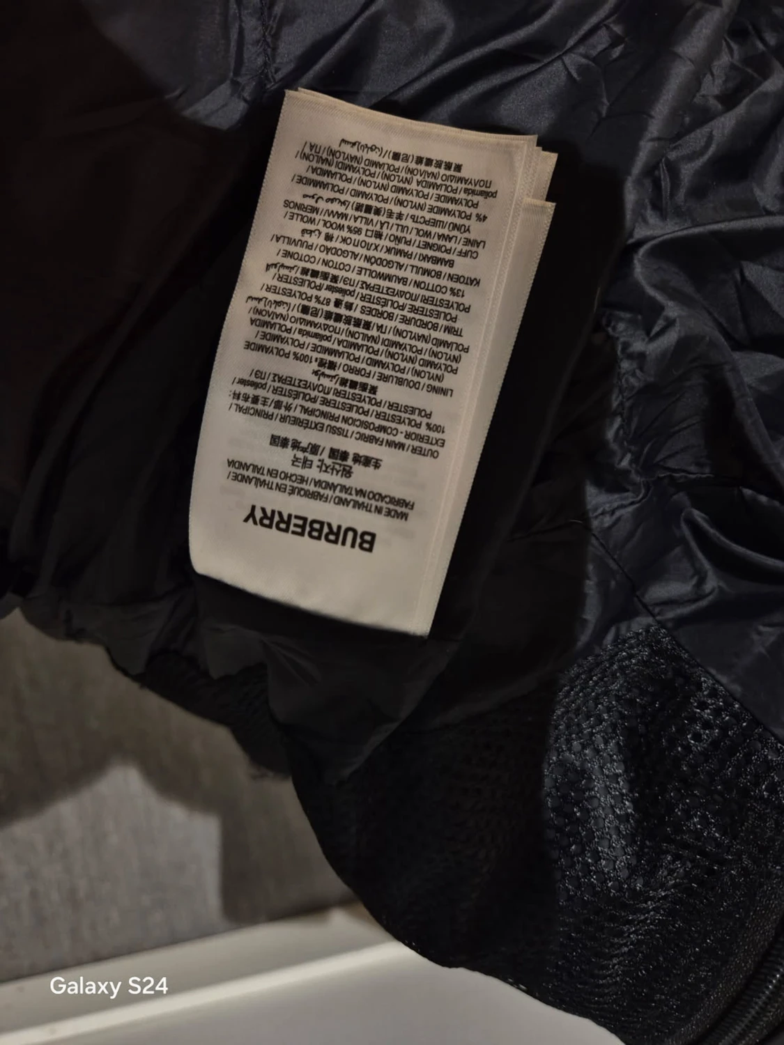 Svart pufferjacka från Burberry - 6