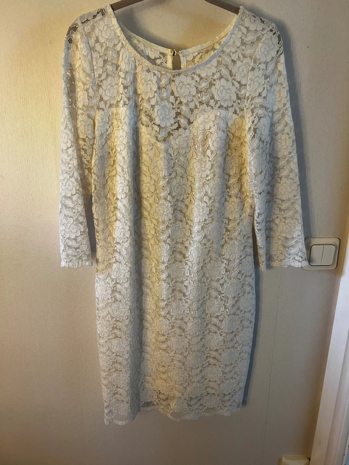 Vit spetsklänning med dragkedja - 1