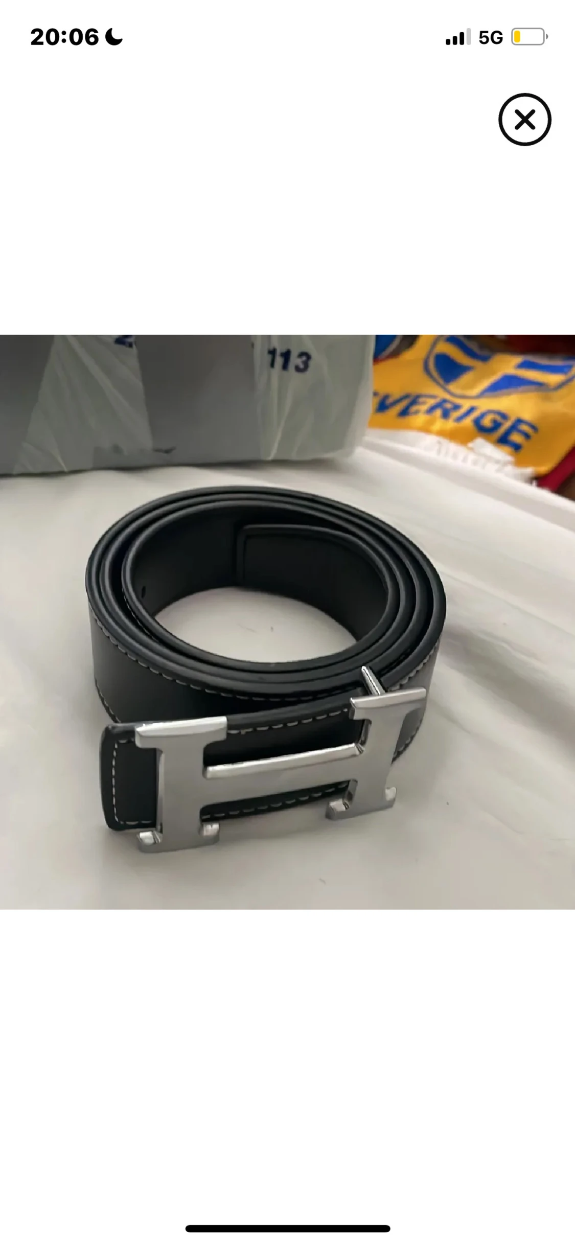 Svart skärp med H-spänne