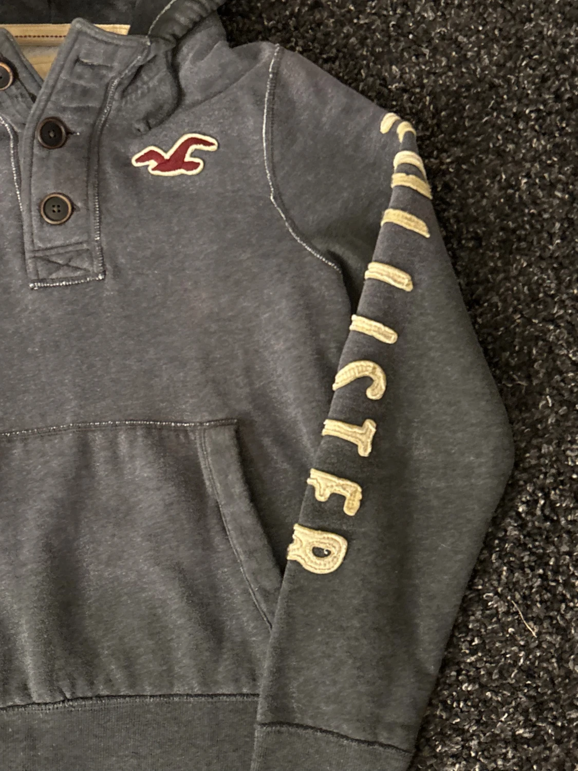 Hollister hoodie - sjukt eftertraktad  - 1