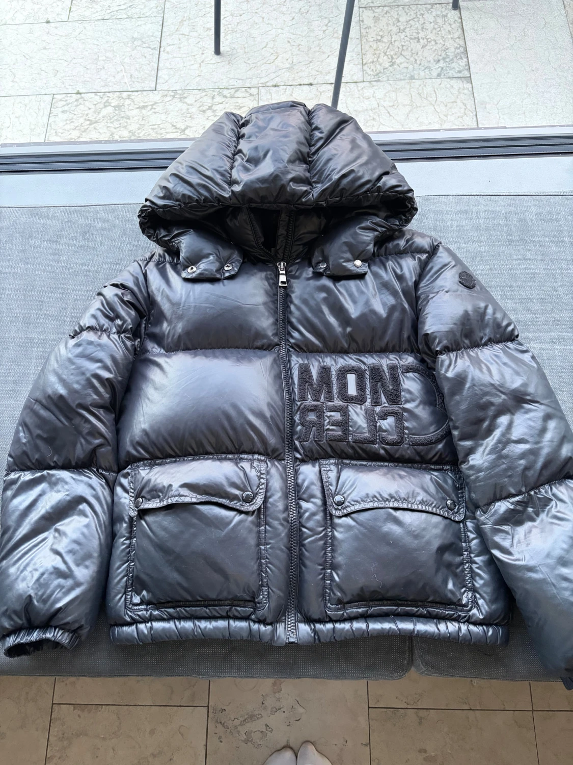 Svart Moncler ABBAYE