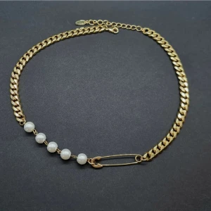 Halsband  - Rostfritt stål.  Längd-40cm +5