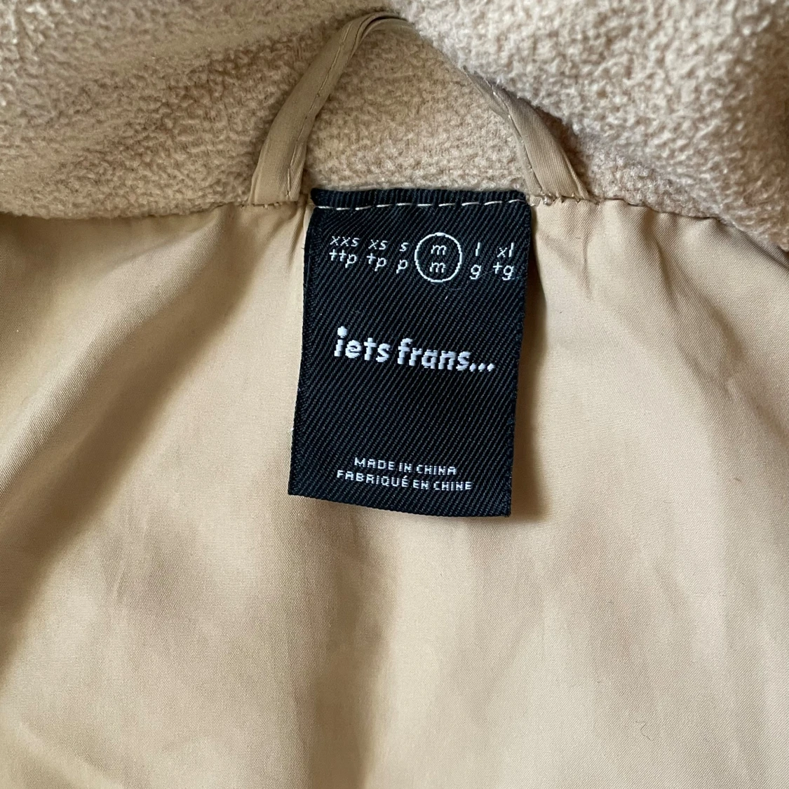 Beige pufferjacka från IETS FRANS - 4