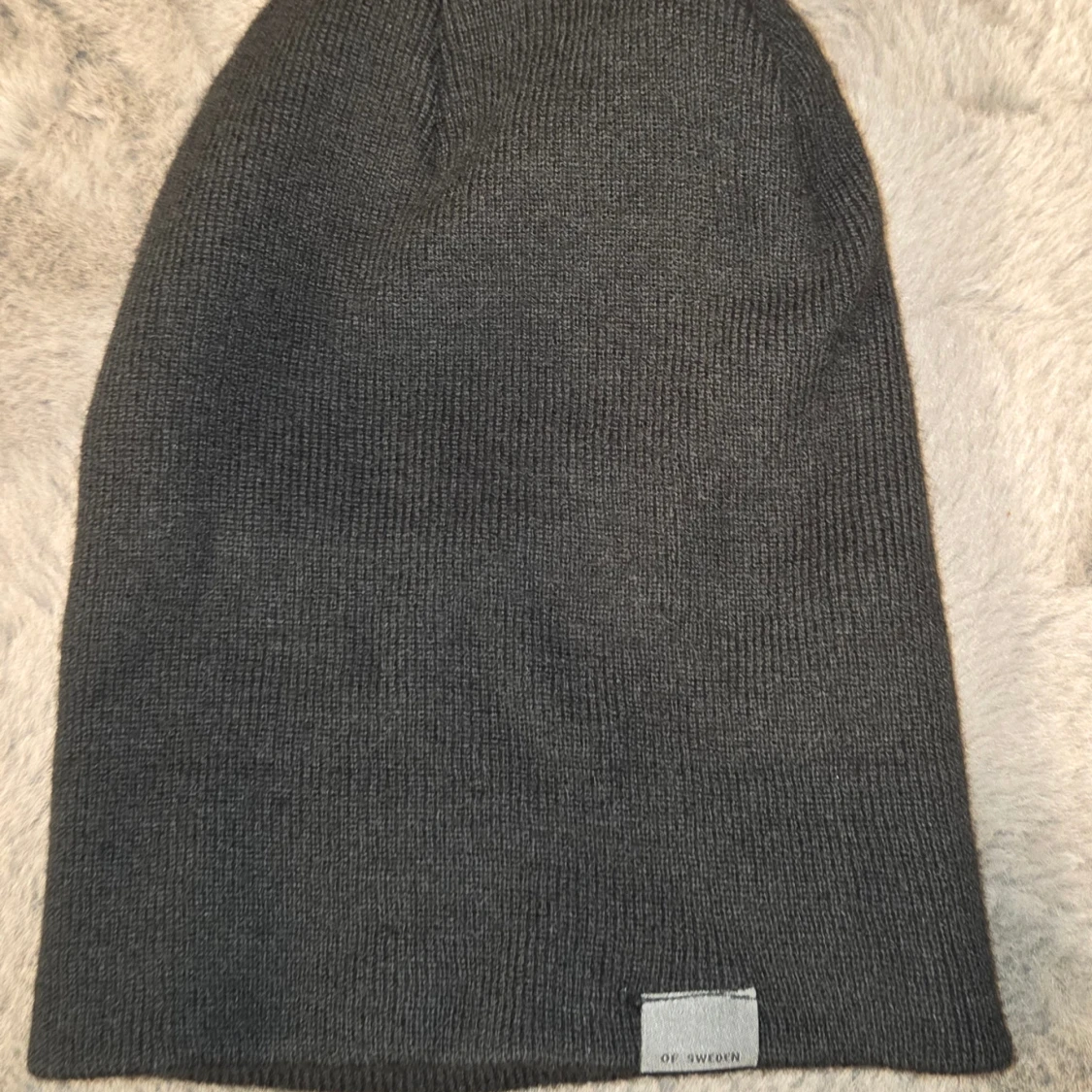 Svart mössa från Sätila - 3