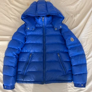 Moncler maya - Moncler maya 12y bra skick 8/10