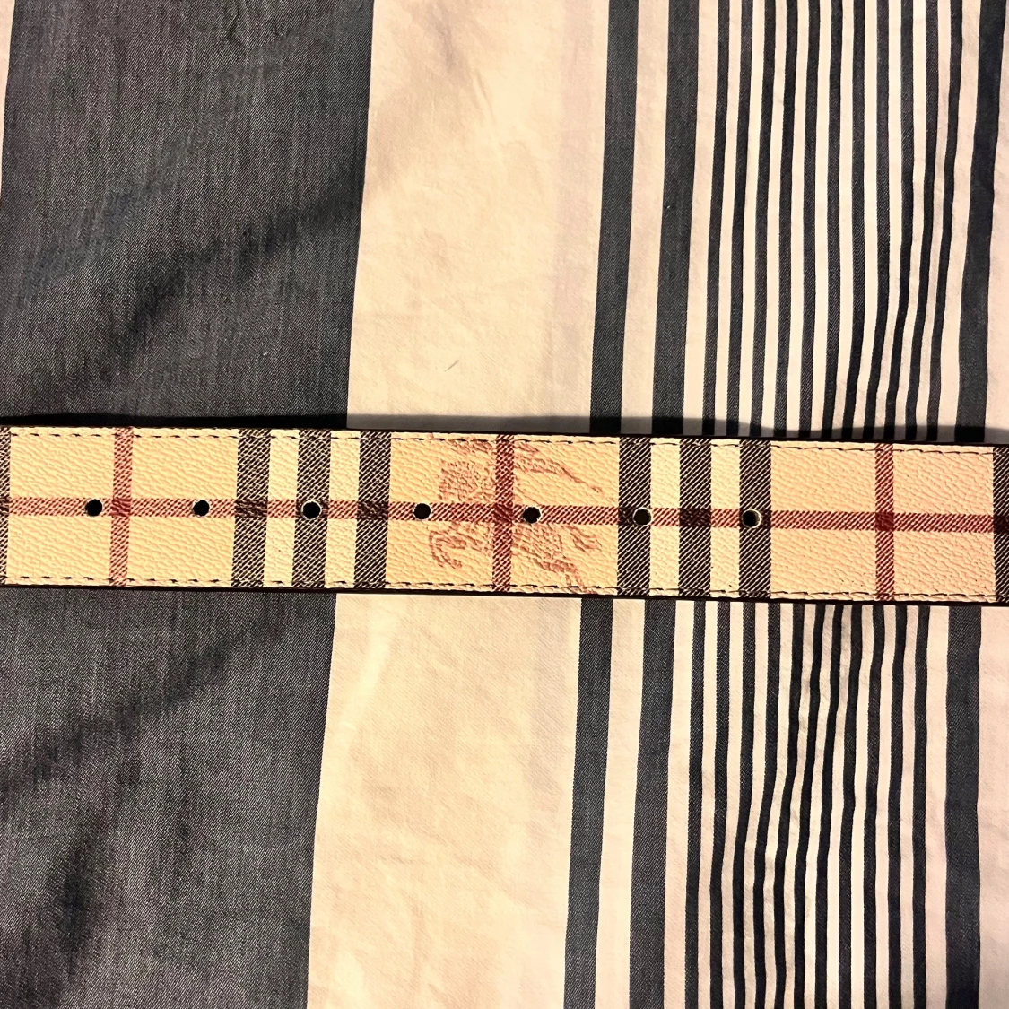 Burberry rutig skärp med B-spänne - 2