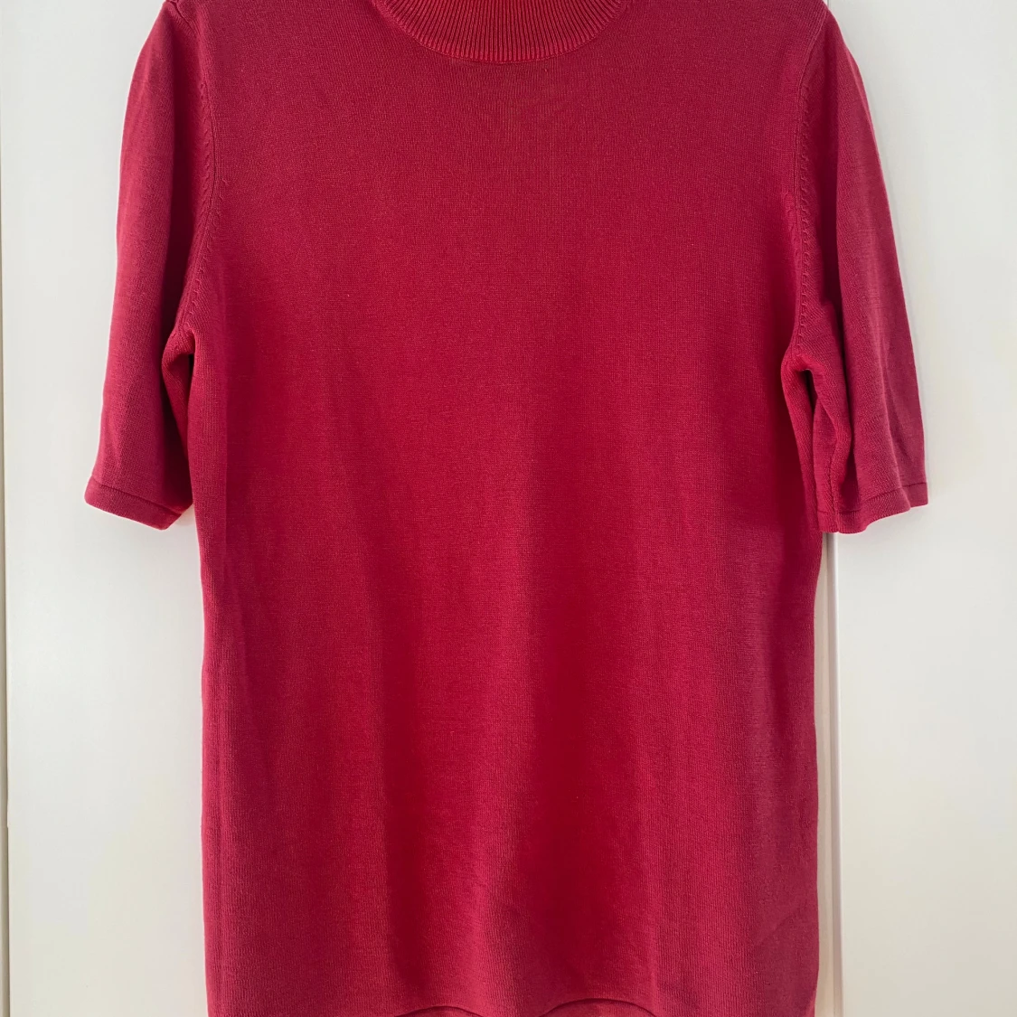 Röd polotröja i silke från Micha