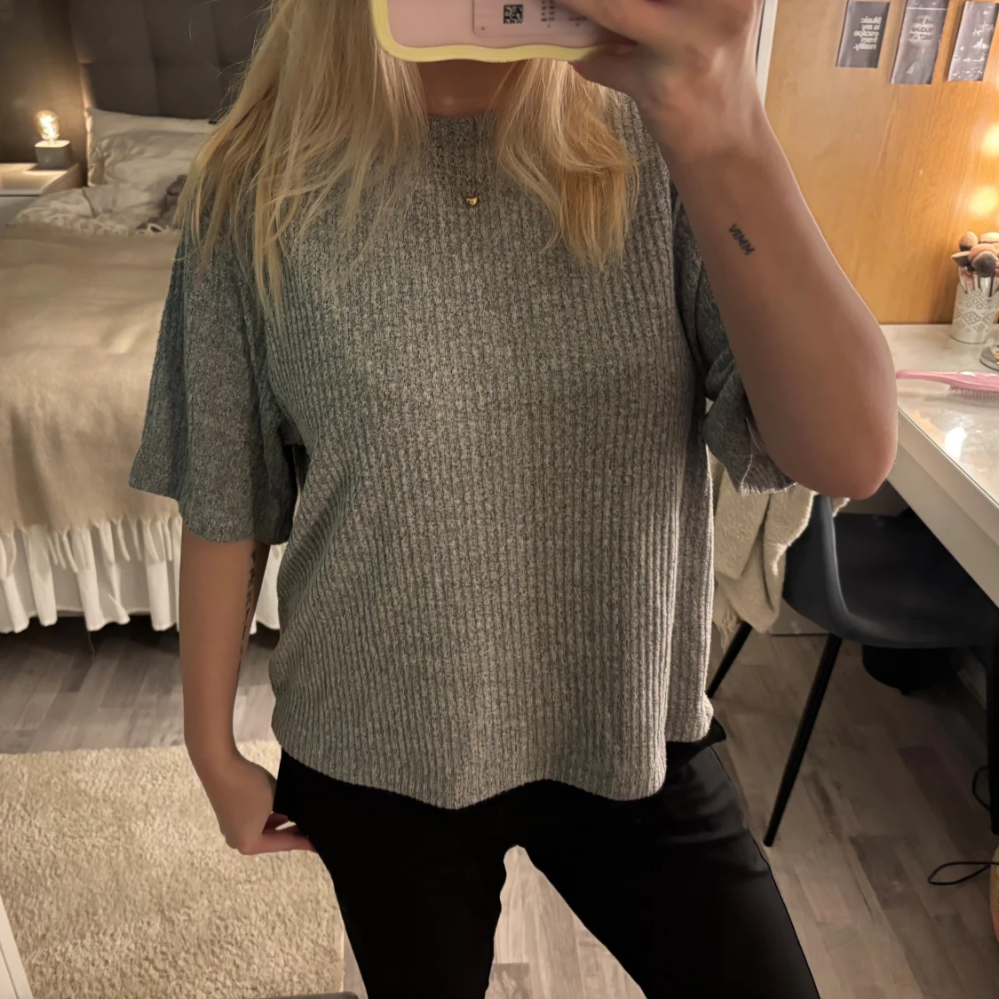 Grå ribbad topp från lager 157 - 1