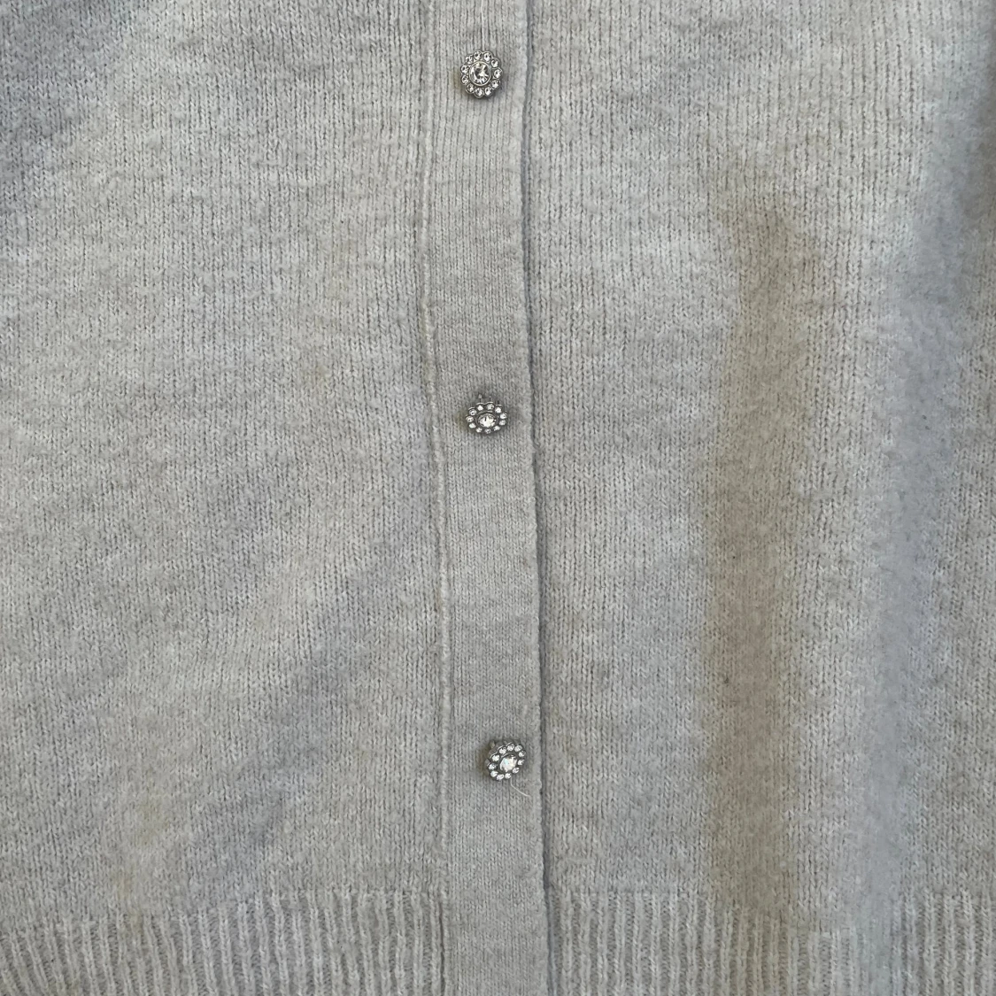 Beige off-shoulder tröja  - 2