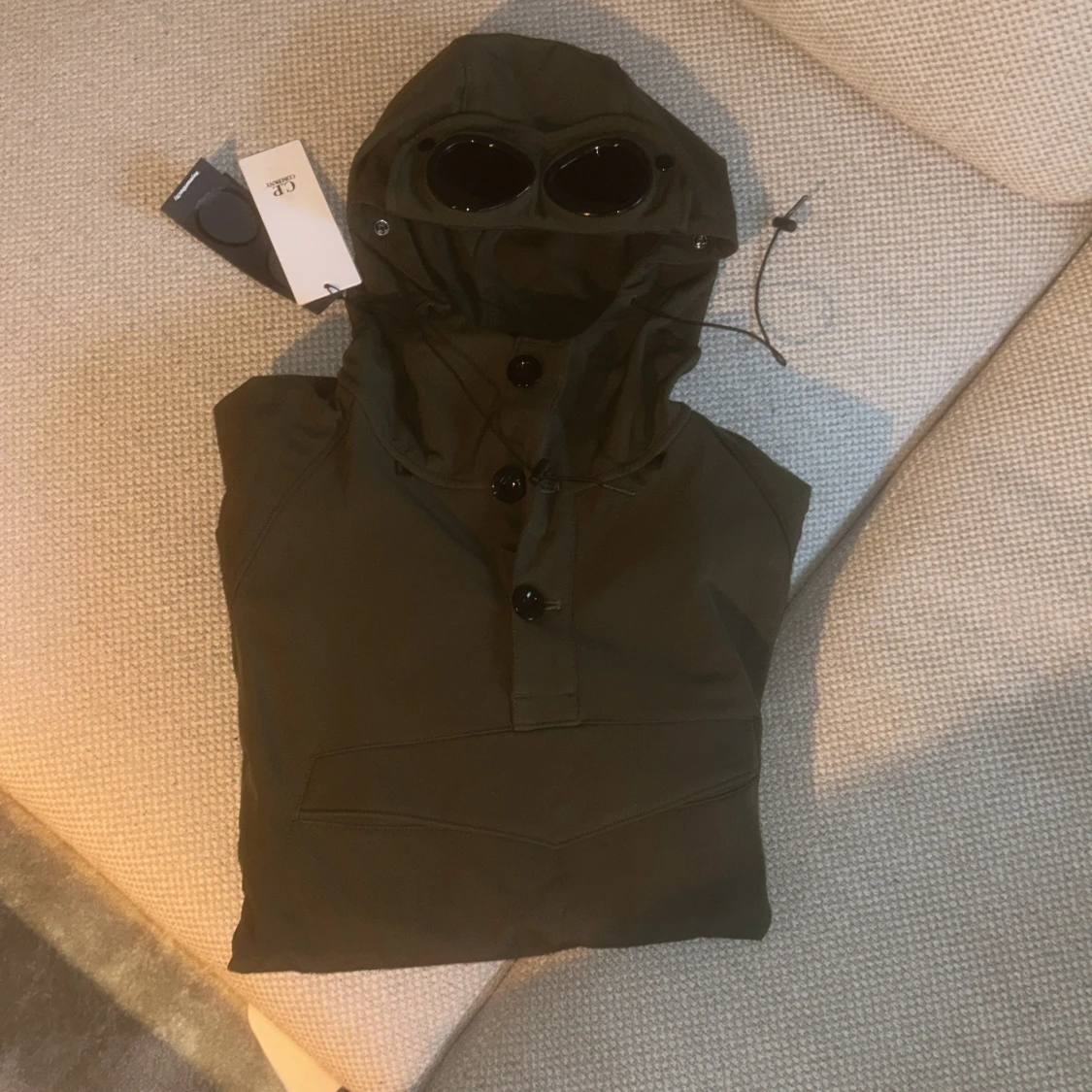 Grön vindjacka med goggles från C.P. Company