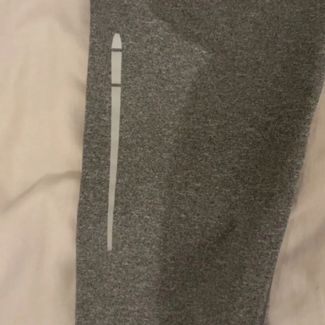 Gråa tränings byxor  - 2