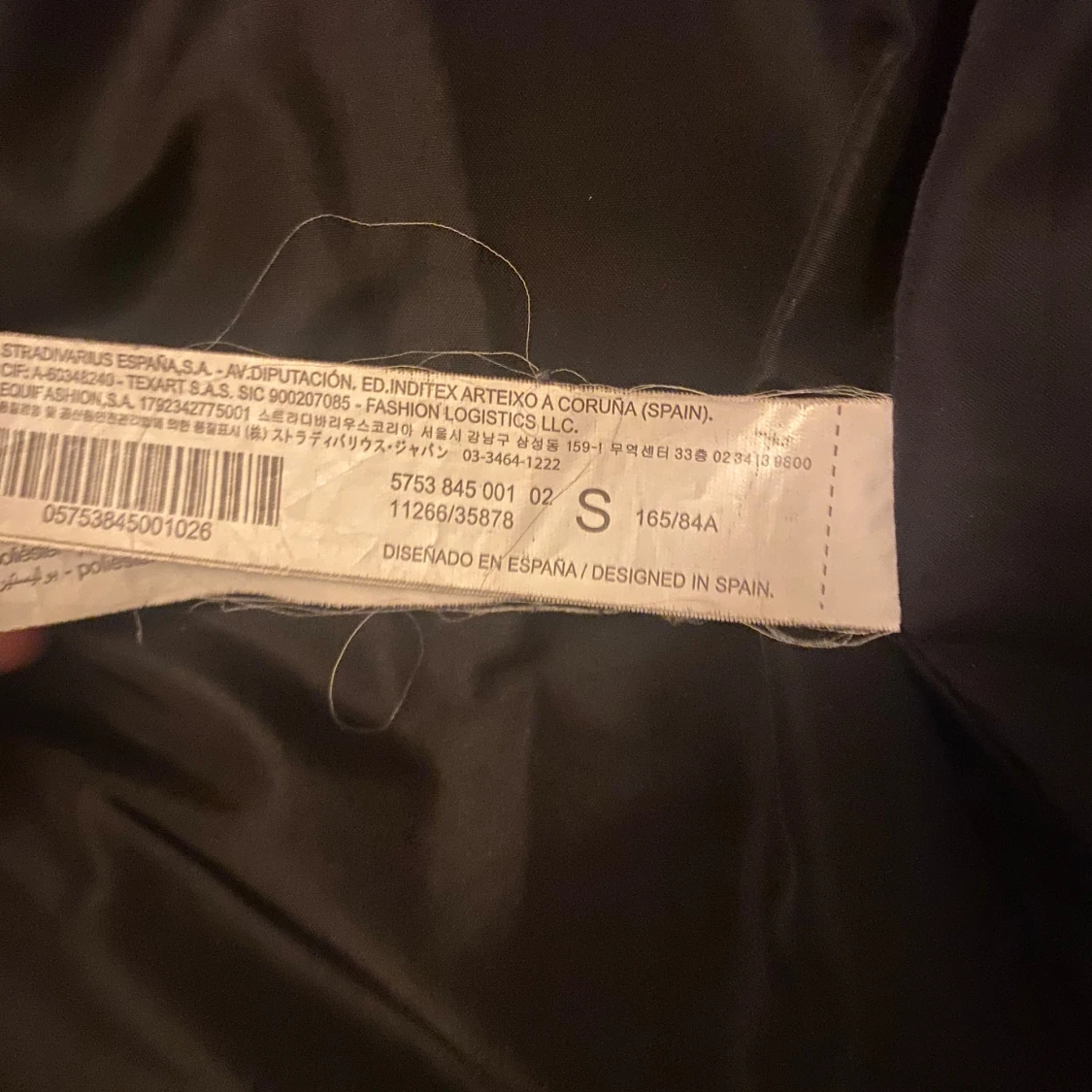 Svart pufferjacka från Stradivarius - 4