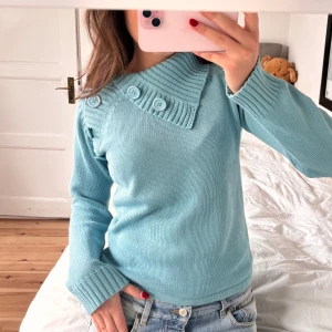 Tröja med knappar - Snygg 