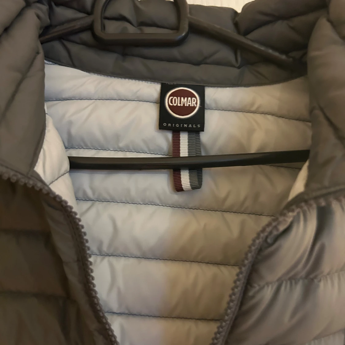 Grå Colmar väst - 2