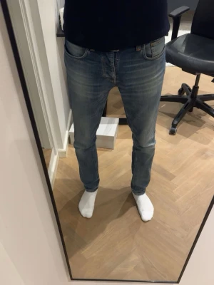 Nudie grim tim - Nudie grim Tim jeans . 32W 32L . Inga defekter bra skick.
