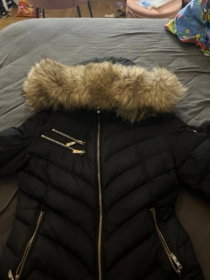 Hollies jacka - Hollies jacka storlek 34