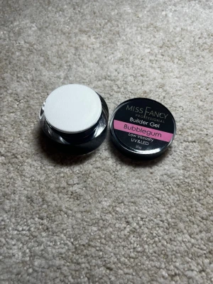 Builder gel bubblegum - Builder gel från missfancy, oöppnad💞