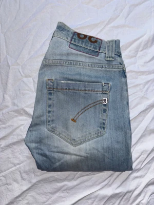 Dondup jeans - FRI FRAKT IDAG!!!!         ✦ Dondup jeans ✦ Hög kvalitet 💎 ✦ Bekväm passform ✅ ✦ Snabb frakt 🚚 ✦ Frågor eller fler bilder? Skriv 📩