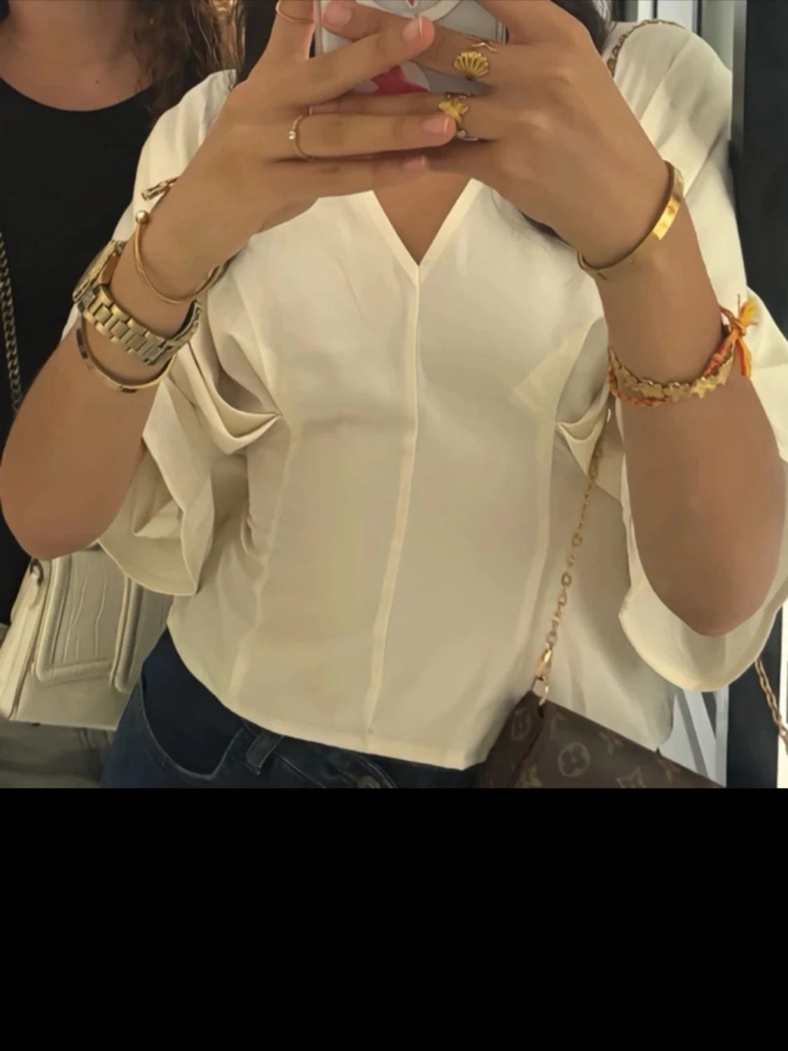 Krämvit omlottblus med knytband