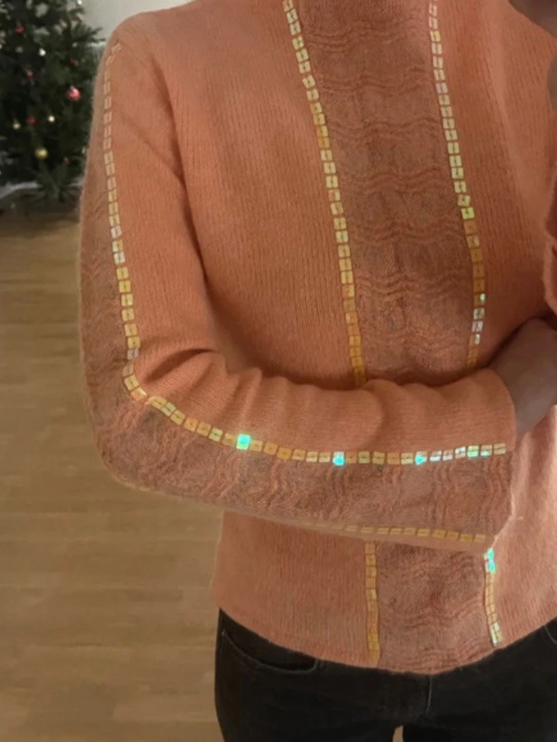 Ljus orange tröja  - 1