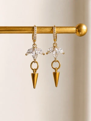 Örhängen guld  - Så vackra handgjorda örhängen⭐️💕 Säljer 1 för 69kr och 2 för 100kr
