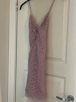 Victoria secret spetsklänning - Victoria secret spetsklänning i stl S