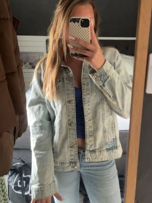 Jeansjacka ifrån Lindex - Jeansjacka ifrån Lindex perfekt till våren❤️❤️