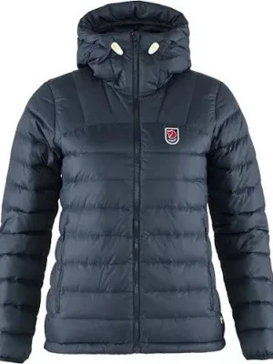 Svart dunjacka från Fjällräven - Snygg svart dunjacka från Fjällräven med huva och dragkedja framtill. Jackan har ett diskret märke på bröstet och är quiltad för extra värme. Perfekt för kalla vinterdagar och har en klassisk, stilren look.