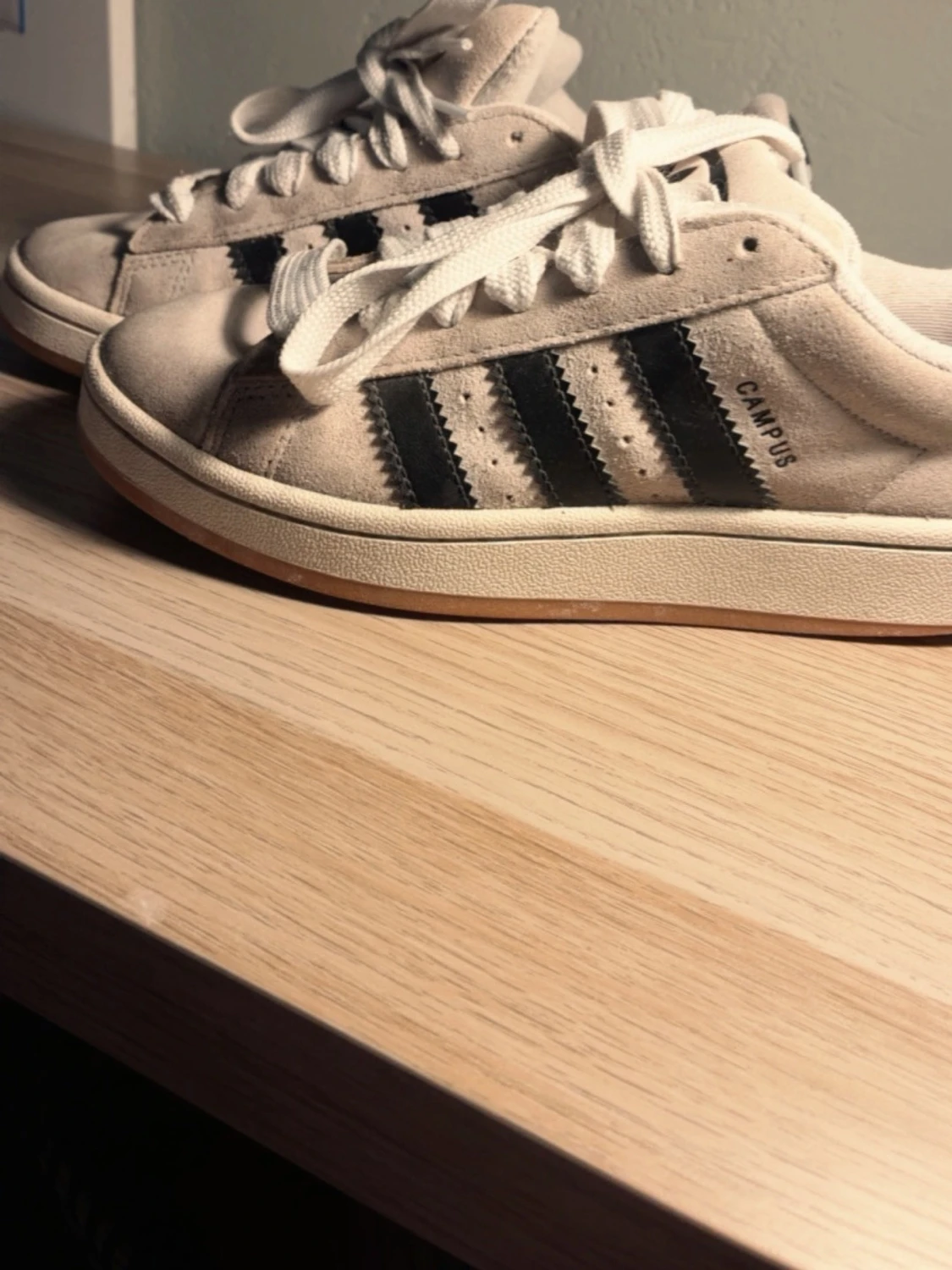 Adidas Campus beige sneakers - 1
