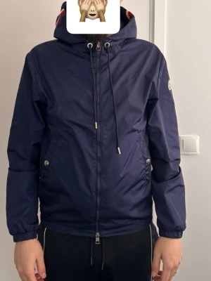 Moncler jacka  - Stl S helt ny 