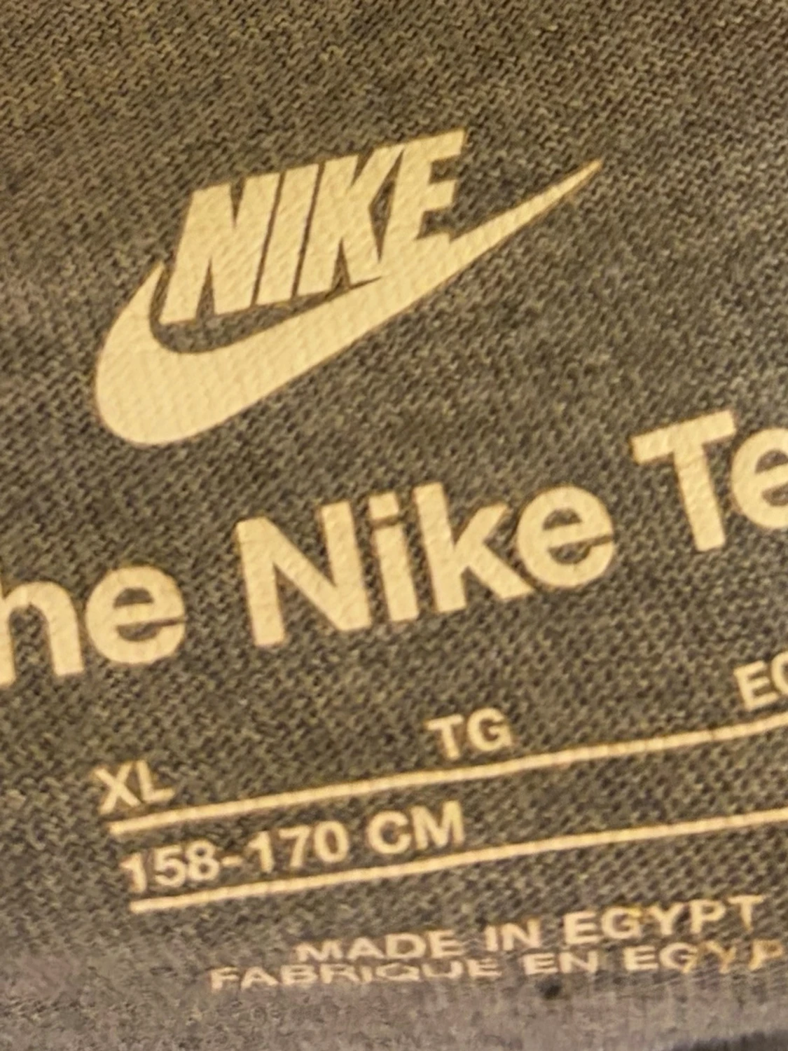 Grå Nike t-shirt med logga - 1