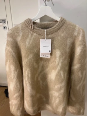 Leopard tröja från other stories  - Slutsåld på otherstories! Stl xs helt ny. Mohair material!