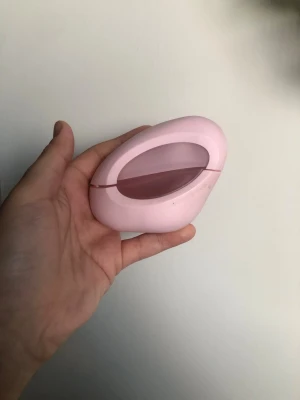 Ariana grande Parfym - 30ml, ca halva kvar🌸