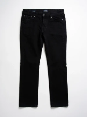 Svarta slim jeans från Jack & Jones - Snygga svarta slim fit jeans från Jack & Jones med klassisk femficksmodell och raka ben. Jeansen är tillverkade i mjukt denimtyg med stretch för extra komfort. Perfekta för en clean och stilren look. Nypris runt 500kr..