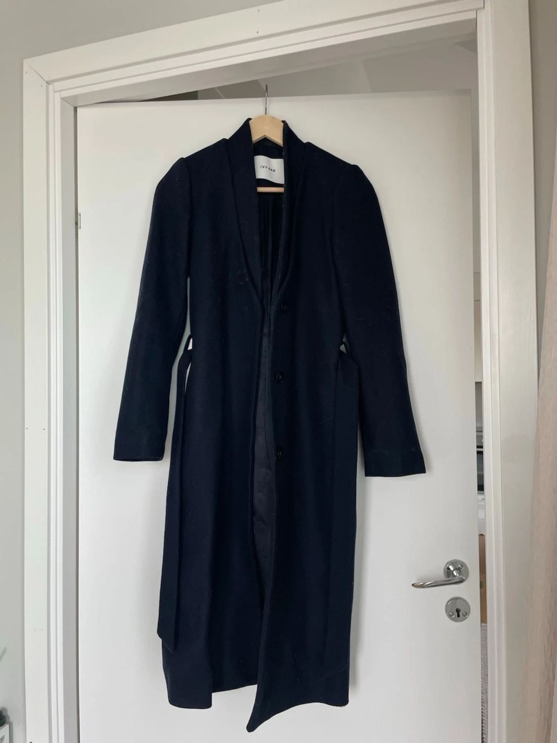 Mörkblå lång kappa från IVY OAK - 2