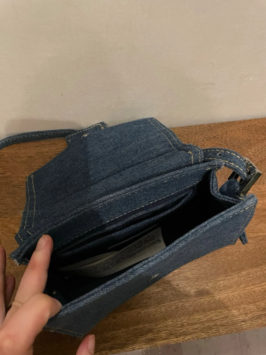 Jeansblå handväska med strassdetalj - 4