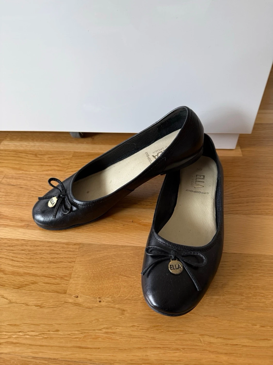 Svarta ballerinaskor från ELLA - 1
