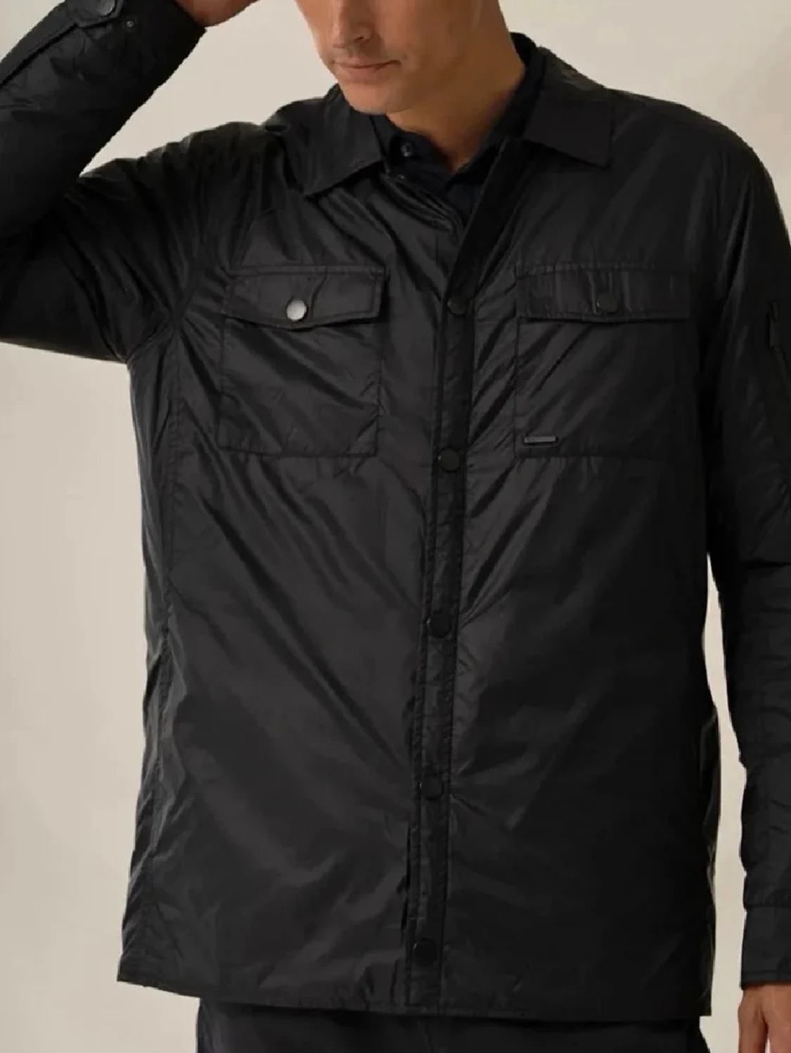 Svart overshirt från SNOOT STOCHOLM